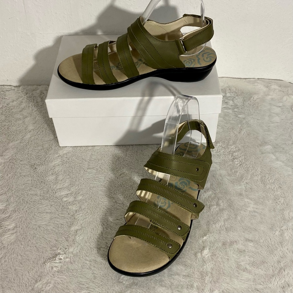 Propet Aurora Olive Green Leather Adjustable Sandals Women’s Size 7.5 W(D)